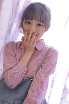 免费女同性大片